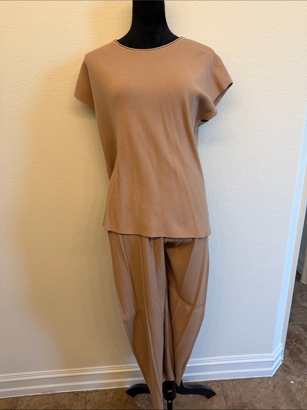 Relaxed Wide-Leg Knit Set in Camel/Tan